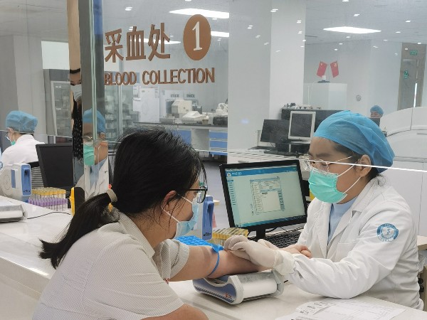 環(huán)球傳動(dòng)組織員工健康體檢和新冠疫苗接種 雙重保障守護(hù)員工健康